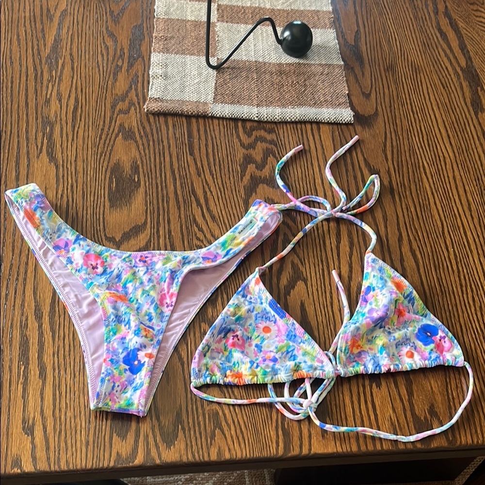 Blackbough Martini Wildlower Floral Bikini Set